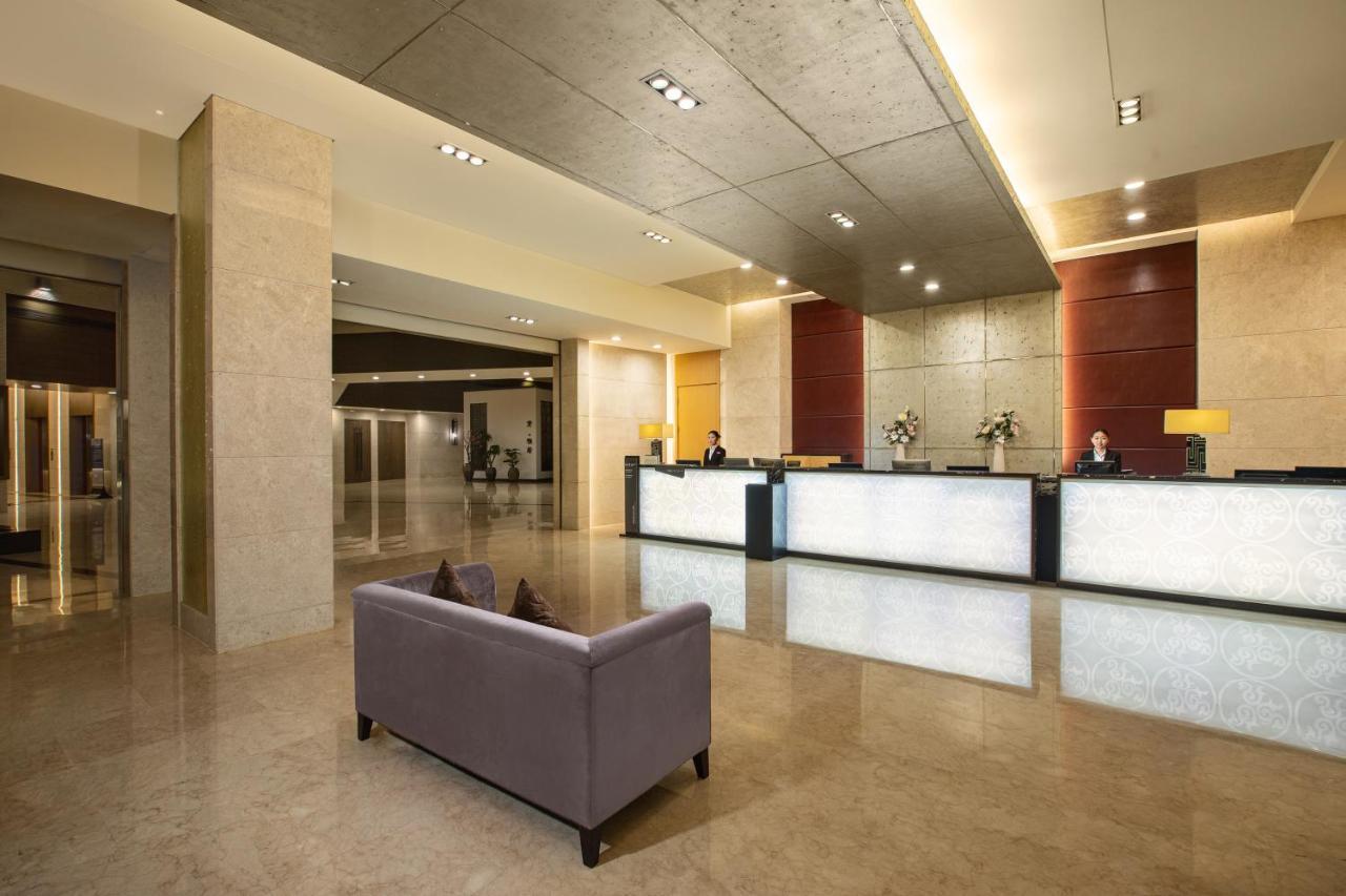Crowne Plaza Shanghai Xiayang Lake By Ihg Qingpu Exterior photo