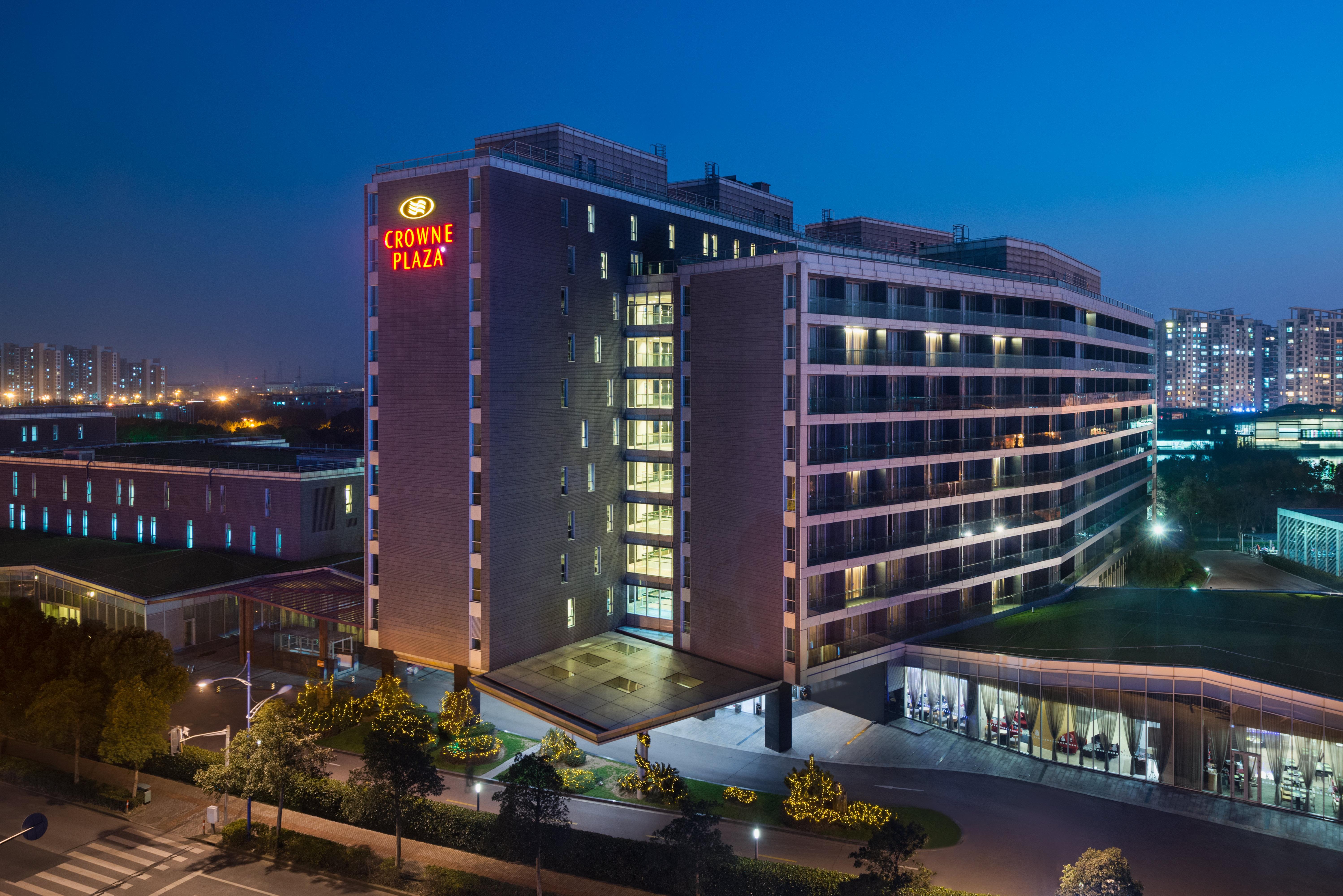 Crowne Plaza Shanghai Xiayang Lake By Ihg Qingpu Exterior photo