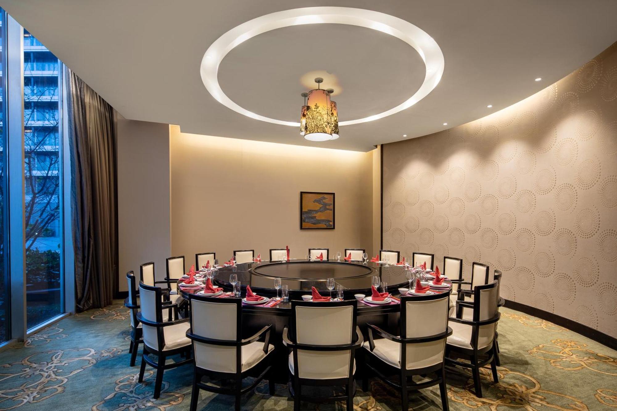 Crowne Plaza Shanghai Xiayang Lake By Ihg Qingpu Exterior photo
