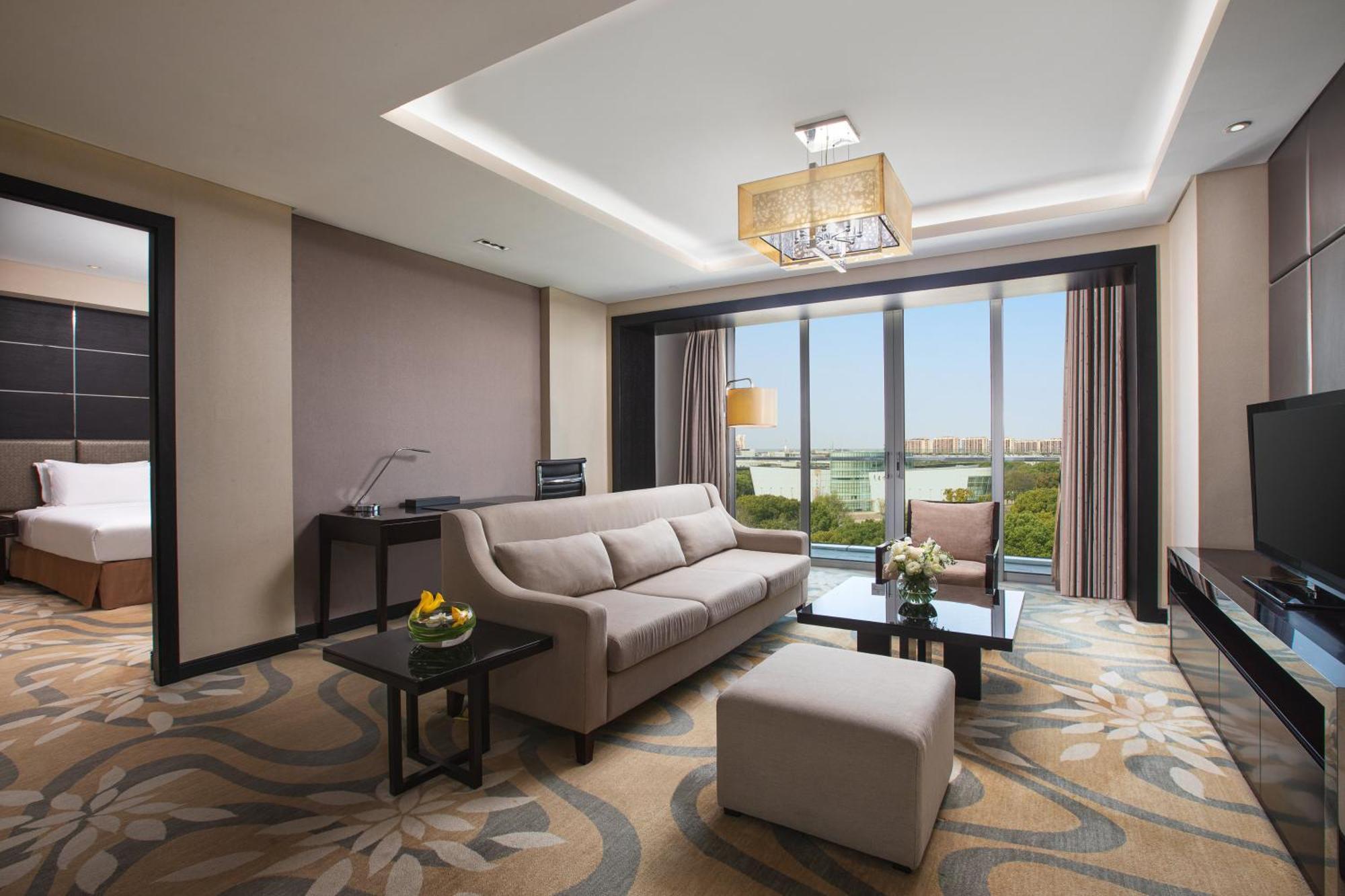 Crowne Plaza Shanghai Xiayang Lake By Ihg Qingpu Exterior photo